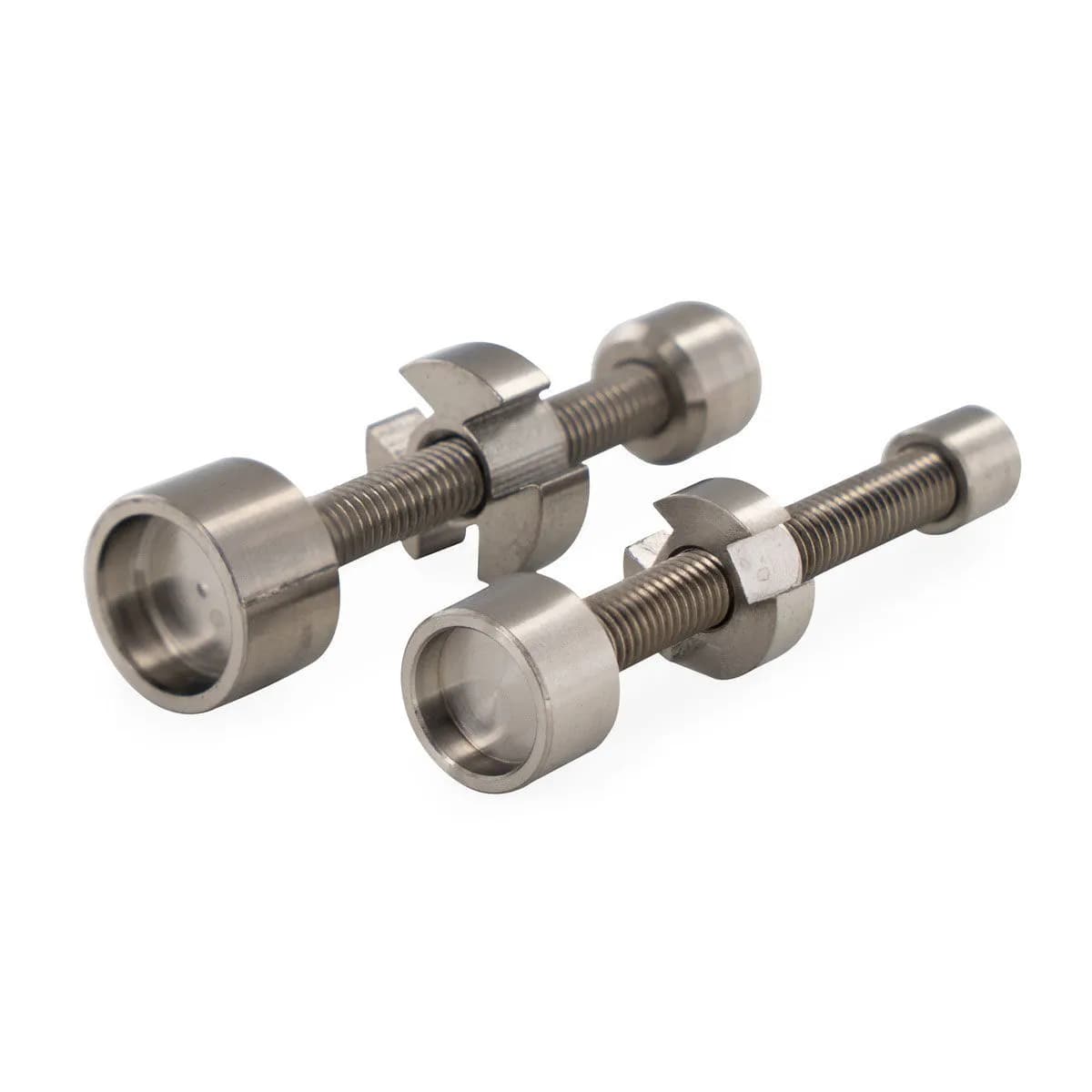 Titanium olienål